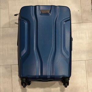 samsonite carryon luggage